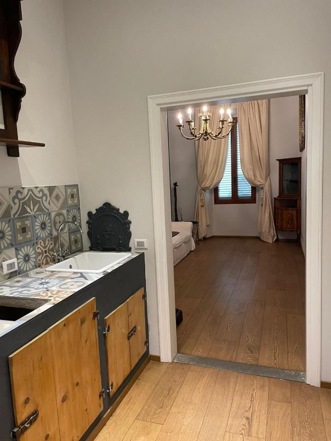 Borgo Pinti Suites Le Stanze Dei Nobili Флоренція Екстер'єр фото
